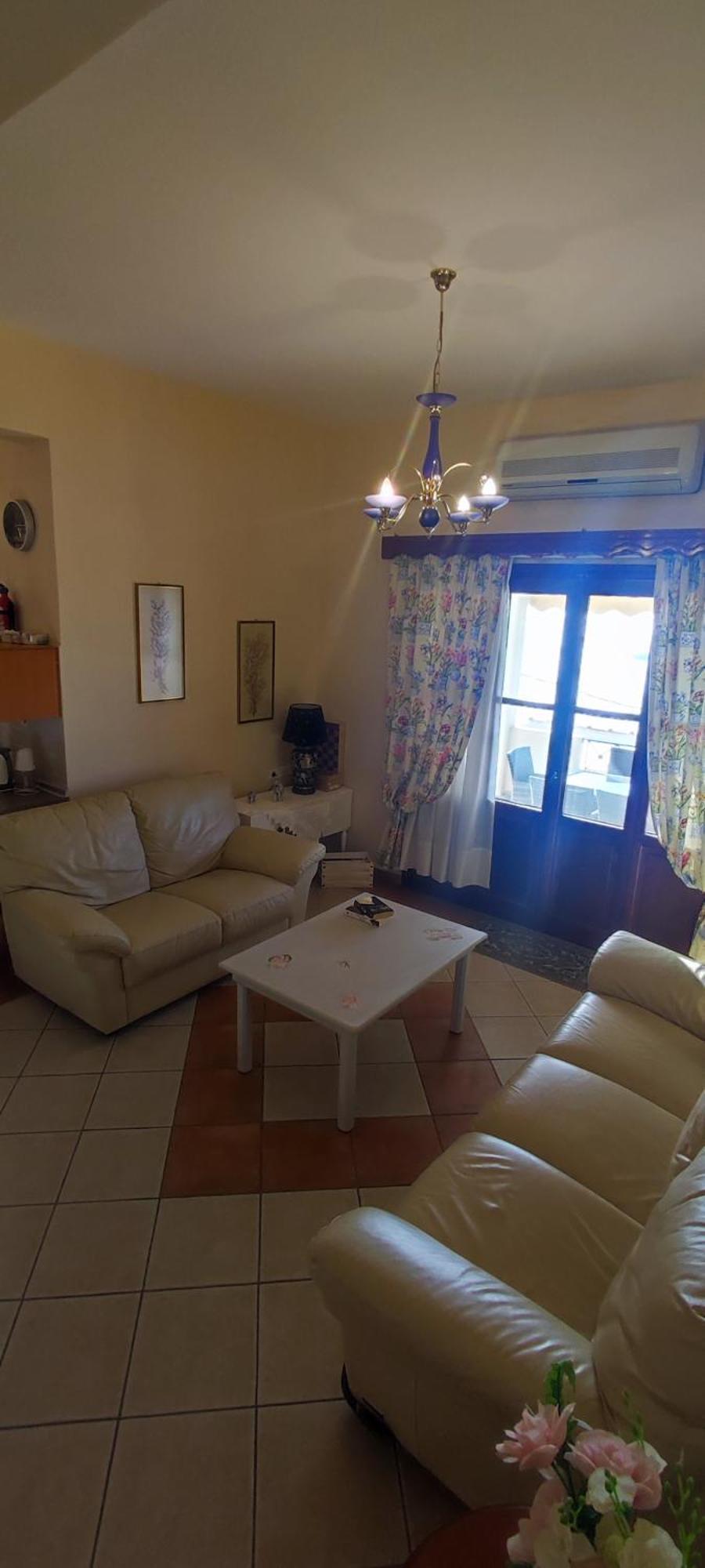 Apartmán George Myrties Pokoj fotografie